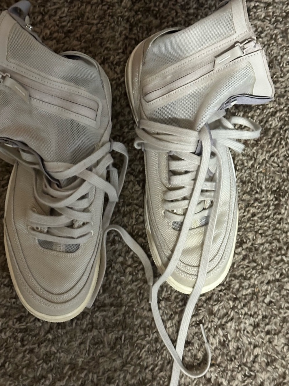 CLOSET CLOSING Mesh Jordans High-Top Sneakers